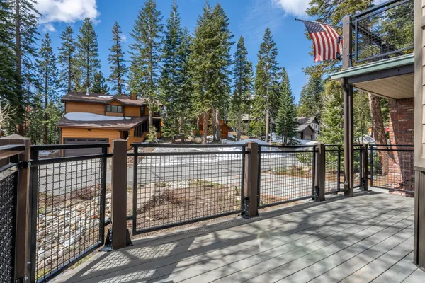 $2,127,000 | 139 Ridgecrest Drive, Mammoth Lakes, CA 93546