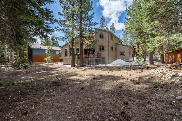 $2,127,000 | 139 Ridgecrest Drive, Mammoth Lakes, CA 93546