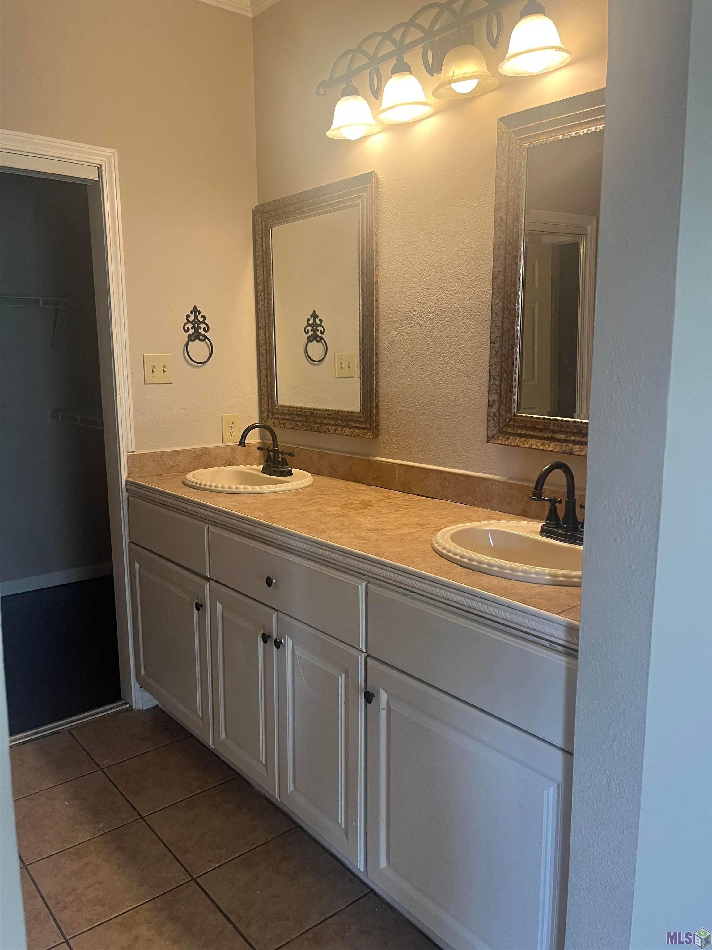 Undisclosed Address Baton Rouge, LA 70816 - Photo 10 of 11