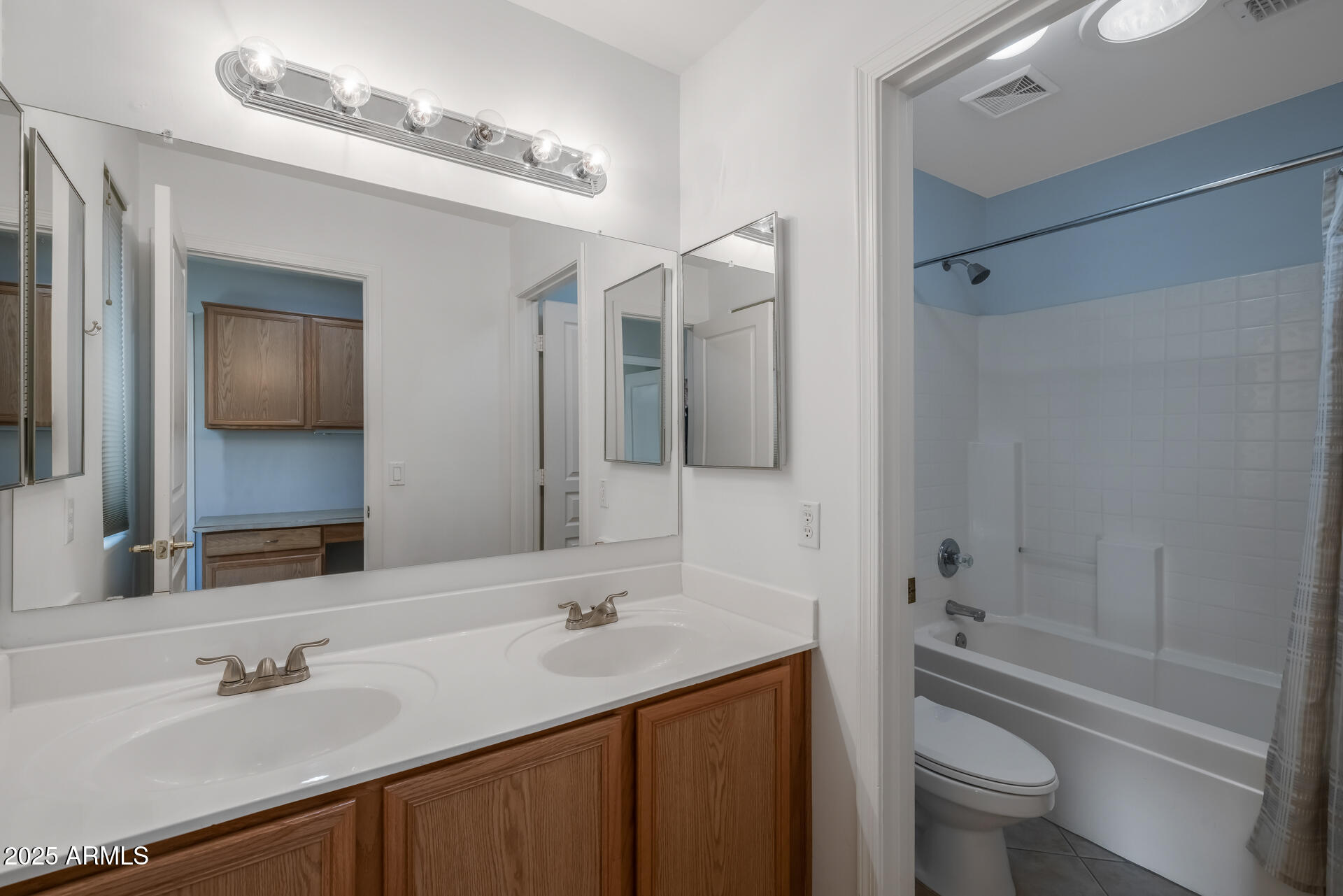 3404 East Los Altos Road Gilbert, AZ 85297 - Photo 22 of 31 21)BATH 2