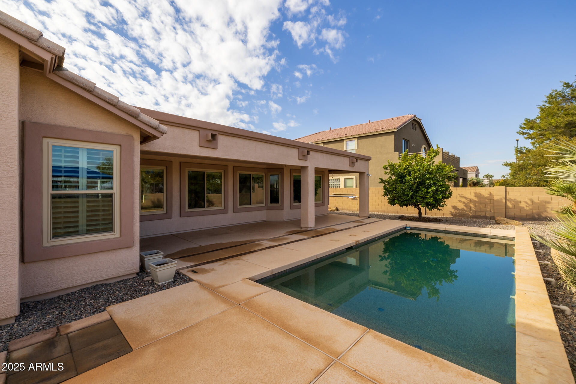 3404 East Los Altos Road Gilbert, AZ 85297 - Photo 26 of 31 25)BACK OF HOME