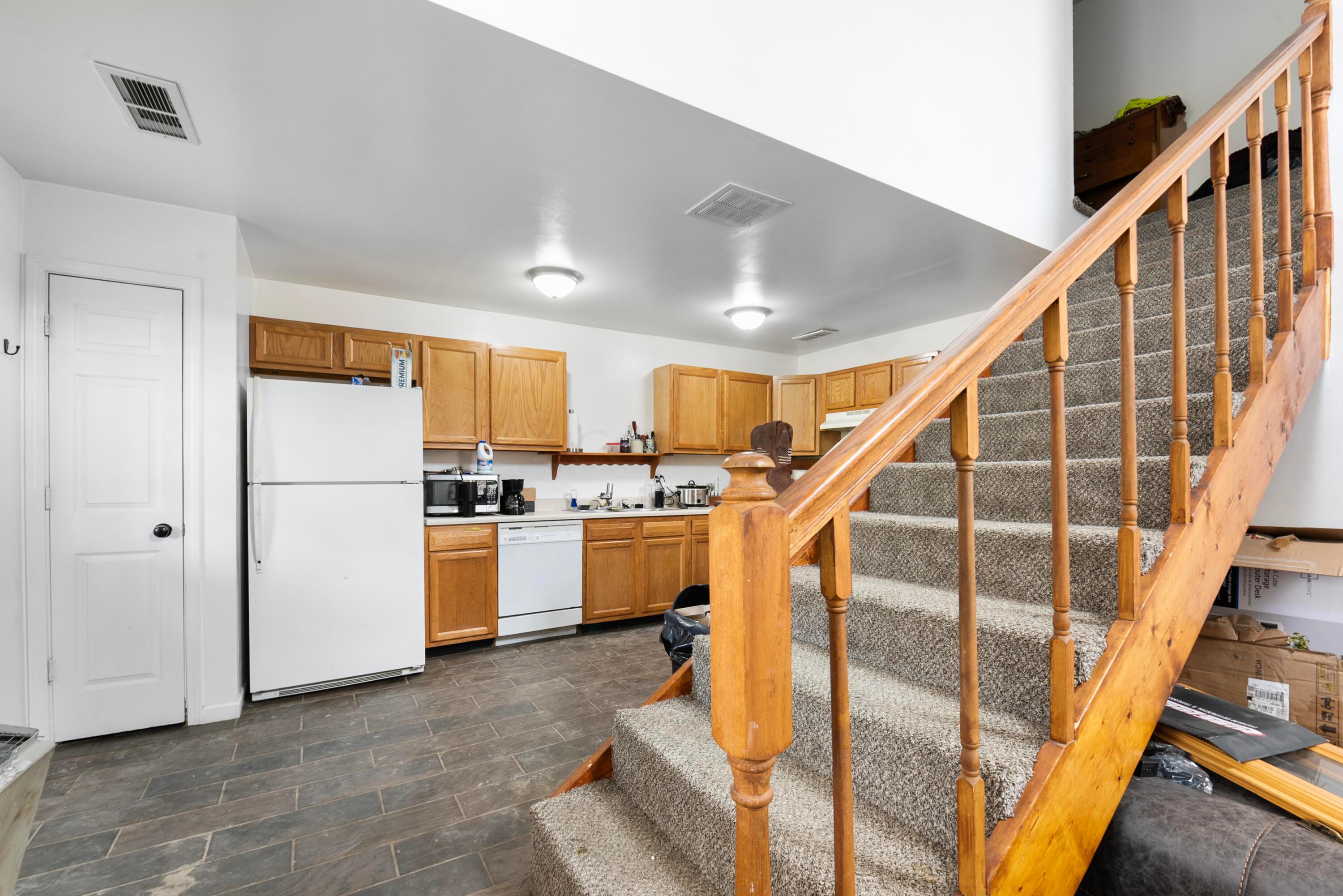 8538 Royalton Road Southwest Lancaster, OH 43130 - Photo 5 of 50 Kitchen