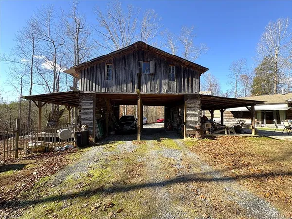 $800,000 | 8313 Wrights Farm Lane, Summerfield, NC 27358