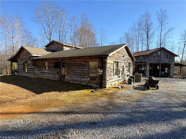 $800,000 | 8313 Wrights Farm Lane, Summerfield, NC 27358