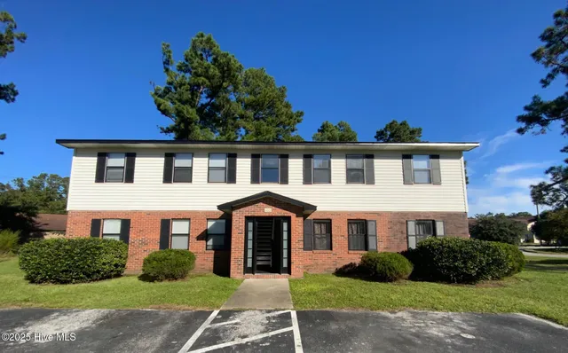 $1,125 | 100 Ravenwood Drive, Unit C, Jacksonville, NC 28546