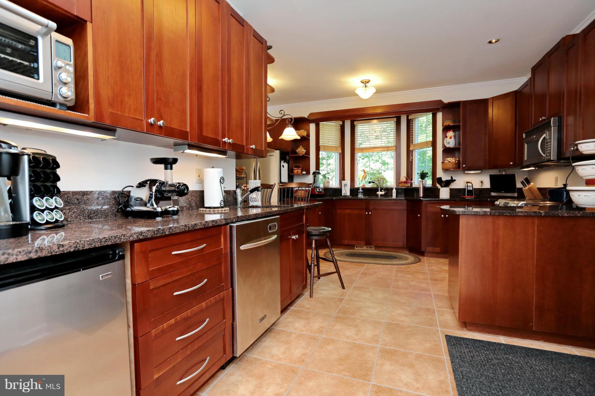 6865 Hawkins Gate Road La Plata, MD 20646 - Photo 6 of 30 Kitchen