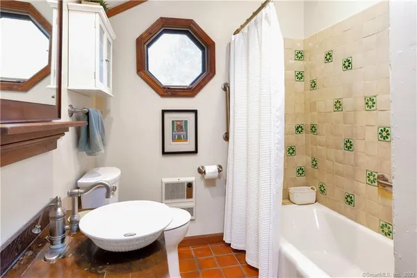 $2,800 | 1 C Ridgewood Lane, Westport, CT 06880