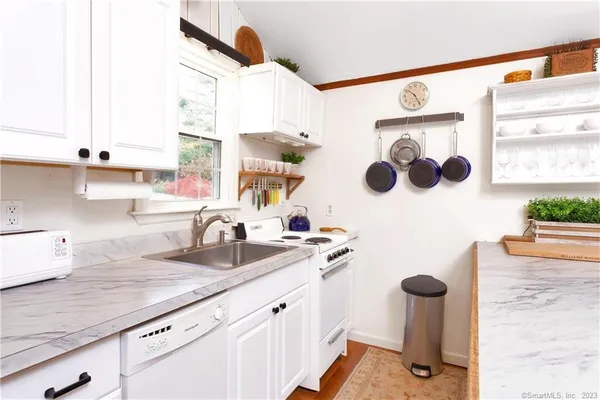 $2,800 | 1 C Ridgewood Lane, Westport, CT 06880