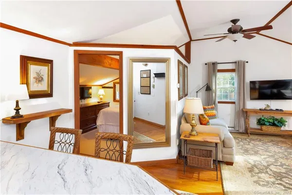 $2,800 | 1 C Ridgewood Lane, Westport, CT 06880