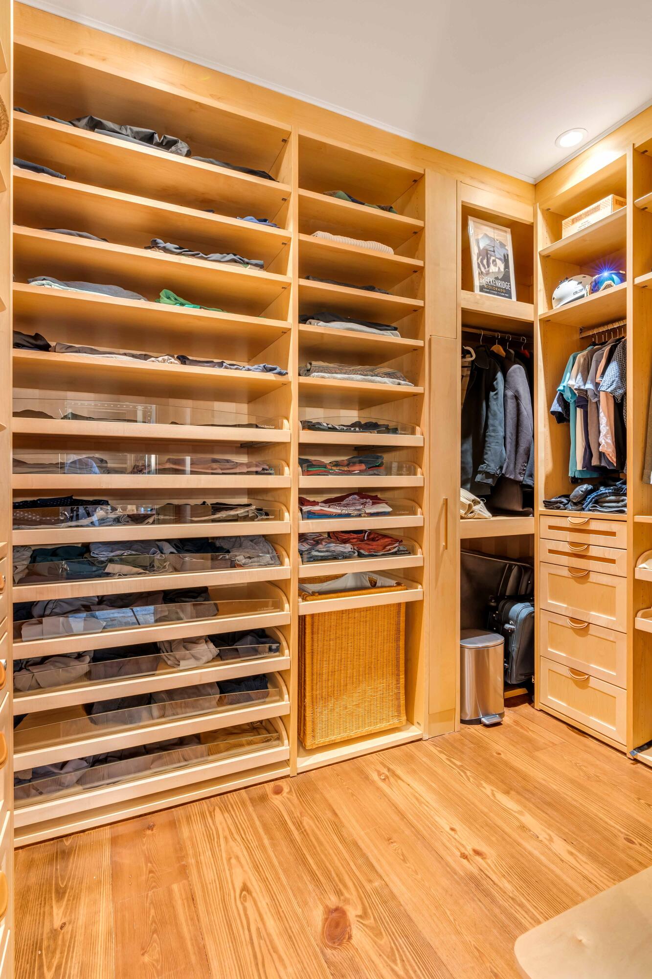 205 Ferry Street Mount Pleasant, SC 29464 - Photo 29 of 59 Primary Walk-in Closet