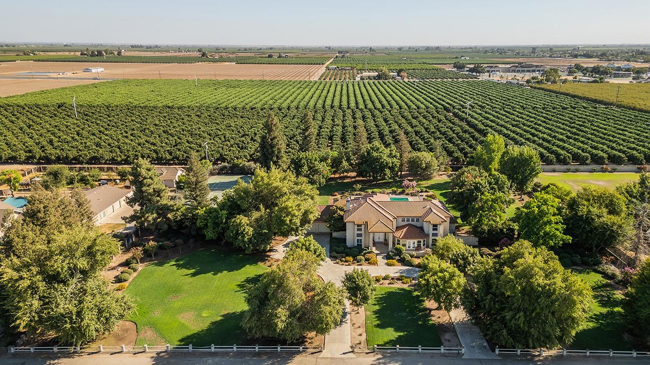 41838 Road 92 Dinuba, CA 93618 - Photo 1 of 67 Amazing Country Estate with pool and tennis court.