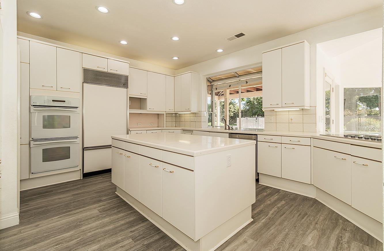 41838 Road 92 Dinuba, CA 93618 - Photo 15 of 67 Chef's Kitchen with Amazing Views