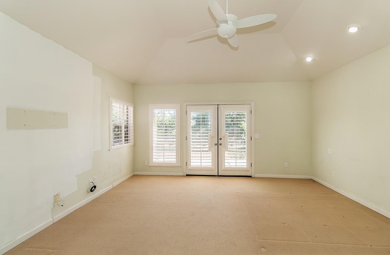 41838 Road 92 Dinuba, CA 93618 - Photo 33 of 67 Master Bedroom