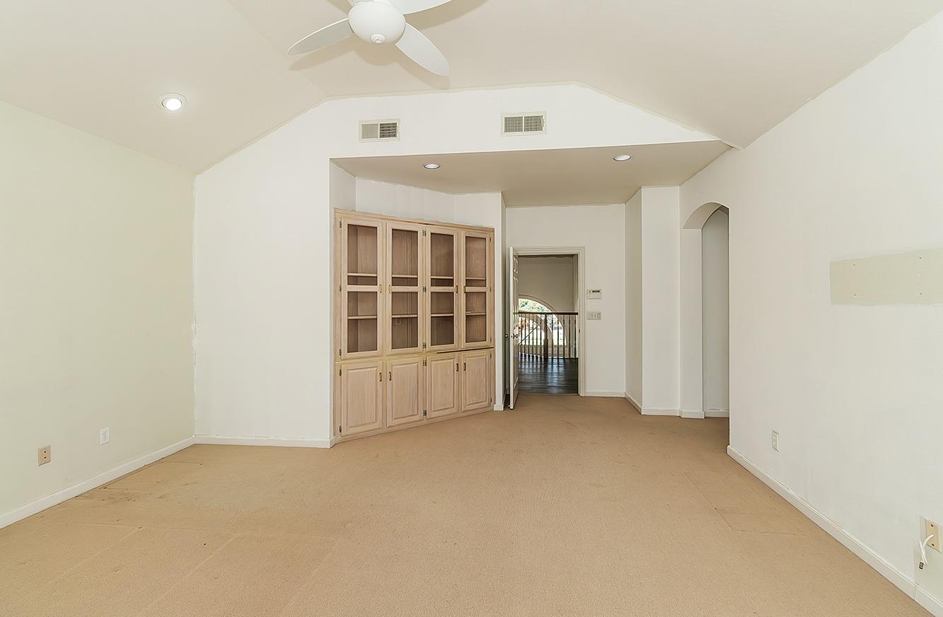 41838 Road 92 Dinuba, CA 93618 - Photo 34 of 67 Master Bedroom
