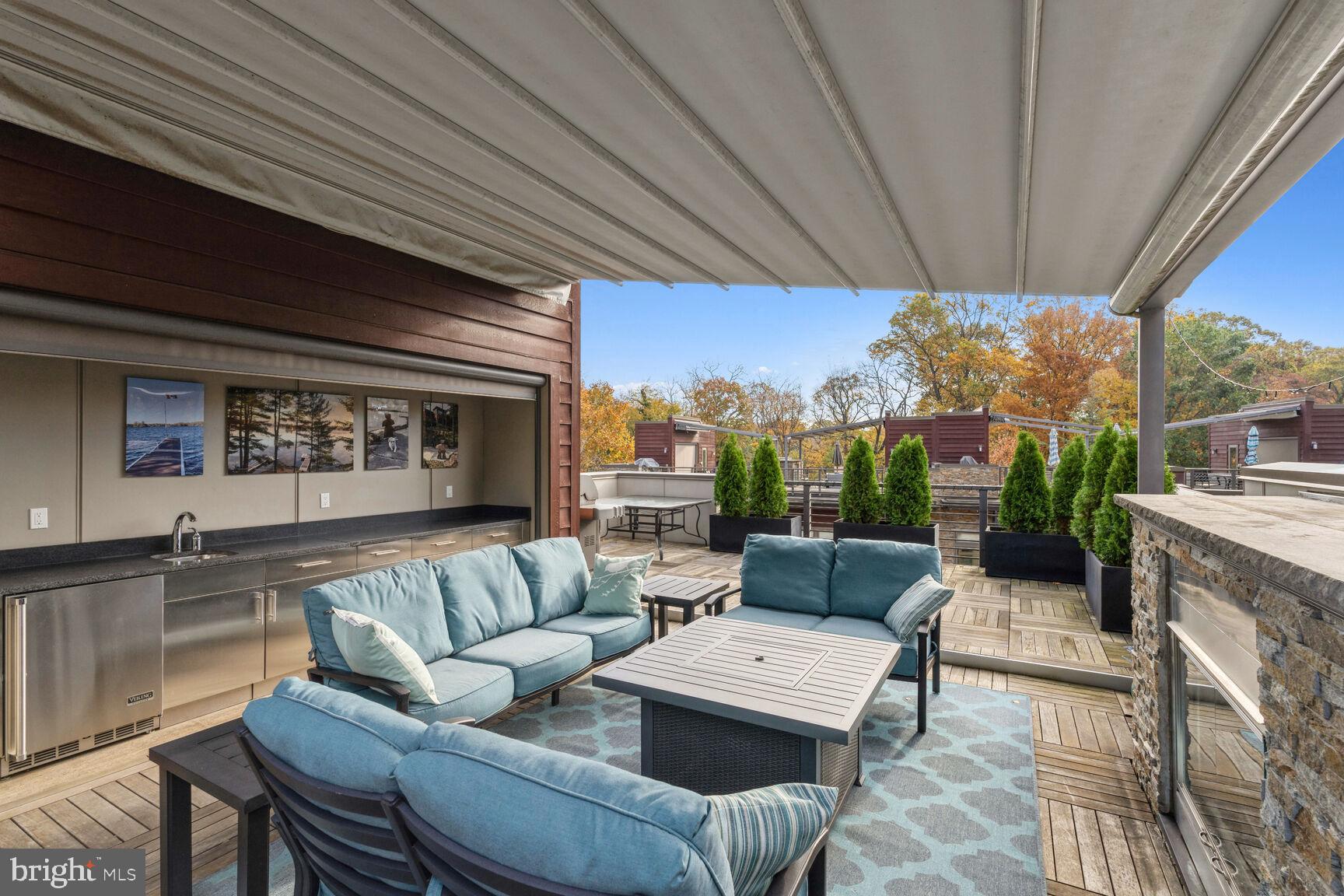 5127 Willet Bridge Road Bethesda, MD 20816 - Photo 27 of 30 Entertainment area - roof top