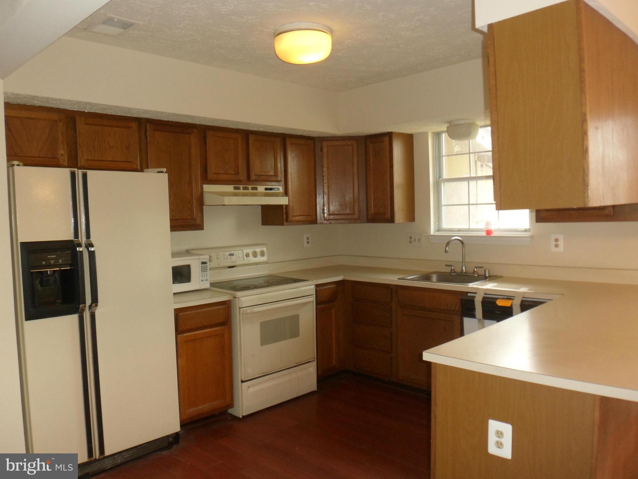 9605 Fort Foote Road Fort Washington, MD 20744 - Photo 6 of 11 Kitchen
