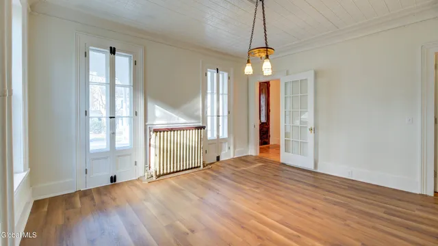 $319,900 | 112 South Market Street, Johnstown, NY 12095