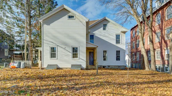 $319,900 | 112 South Market Street, Johnstown, NY 12095