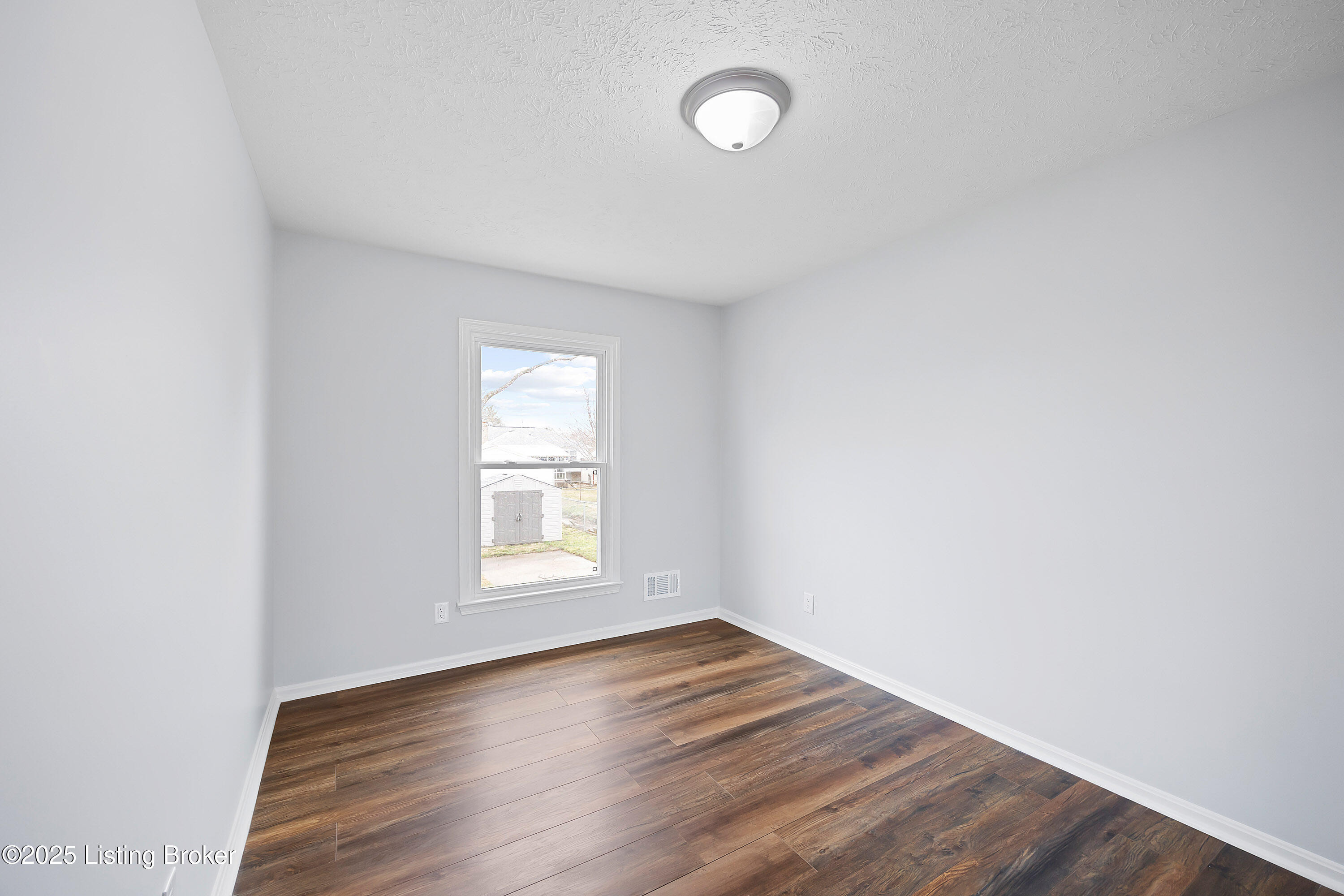 10504 St Rene Road Louisville, KY 40299 - Photo 10 of 30 010