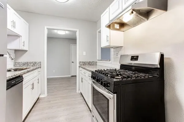 $1,384 | 1173 North Hairston Road, Unit 1702, Stone Mountain, GA 30083