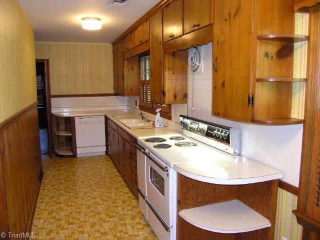 3010 University Road Winston-Salem, NC 27104 - Photo 2 of 9 Other.