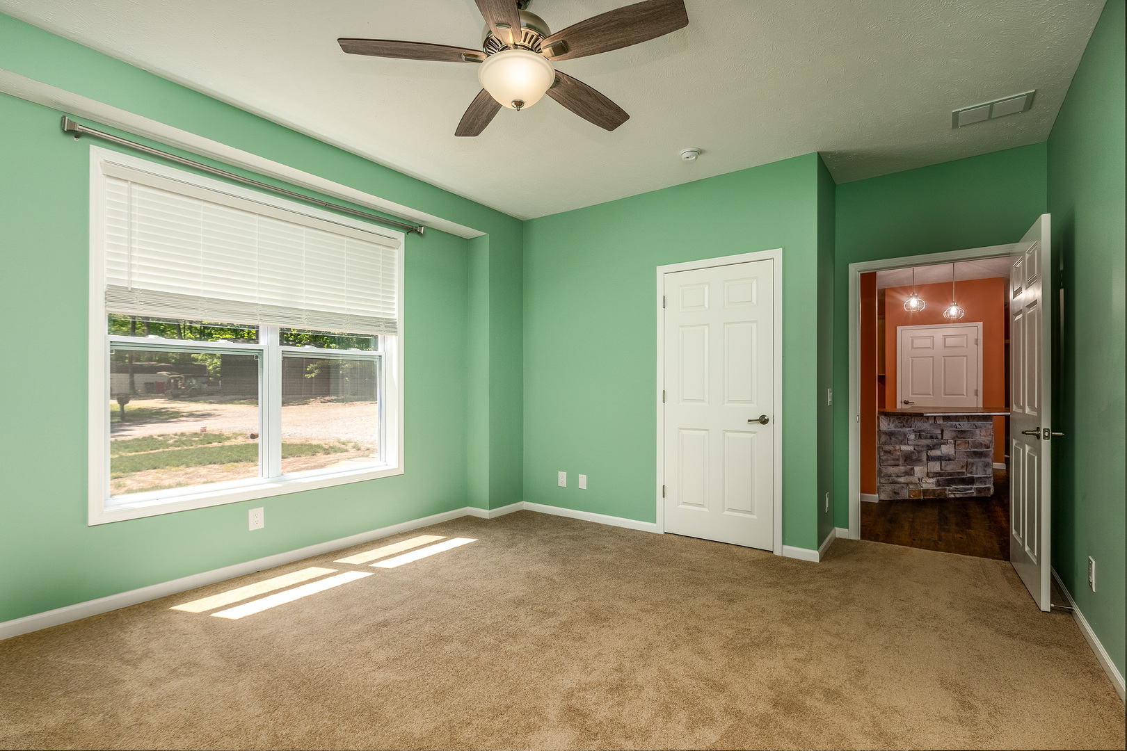 18562 East Hill Street Mount Vernon, IL 62864 - Photo 16 of 43 a view of an empty room with a window