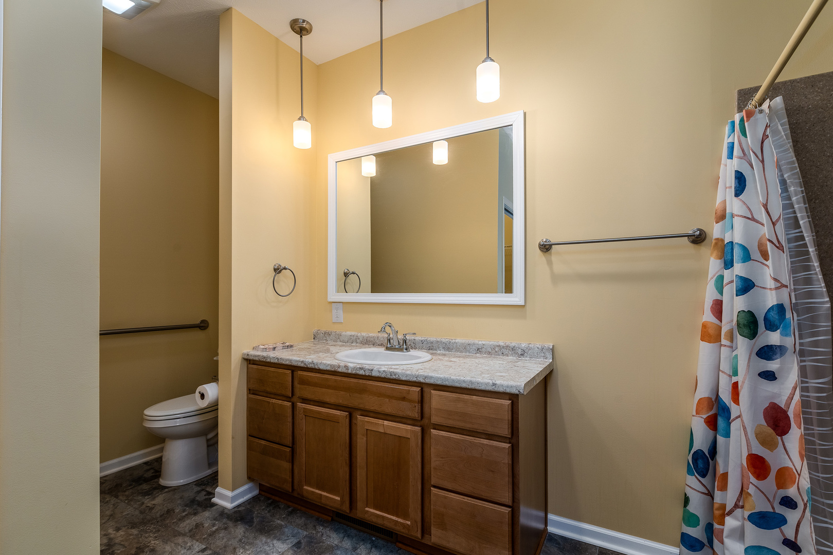 18562 East Hill Street Mount Vernon, IL 62864 - Photo 18 of 43 a bathroom with a granite countertop sink and a mirror