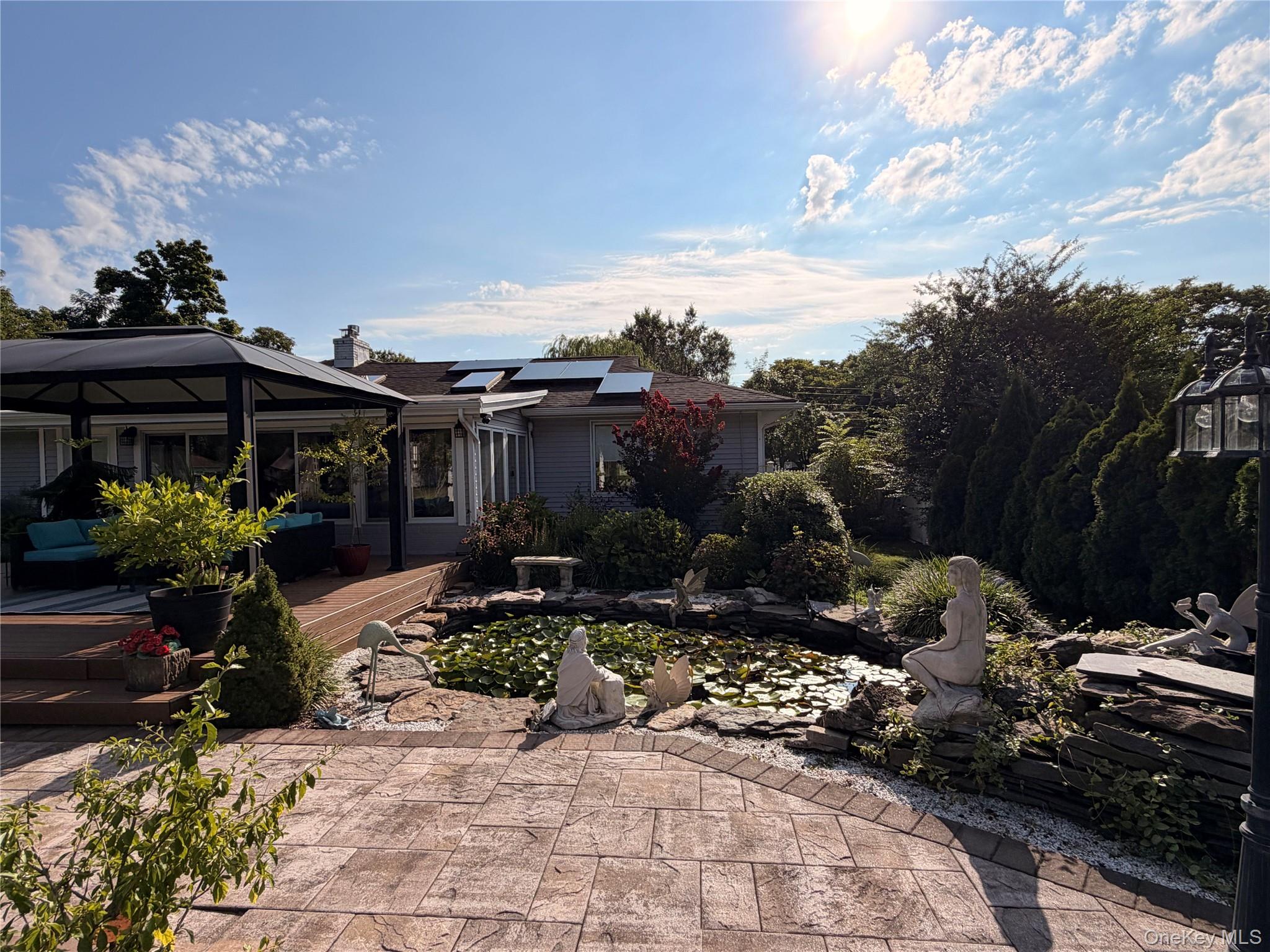 6 North Howells Point Road Bellport, NY 11713 - Photo 7 of 11 Gallery Image 7