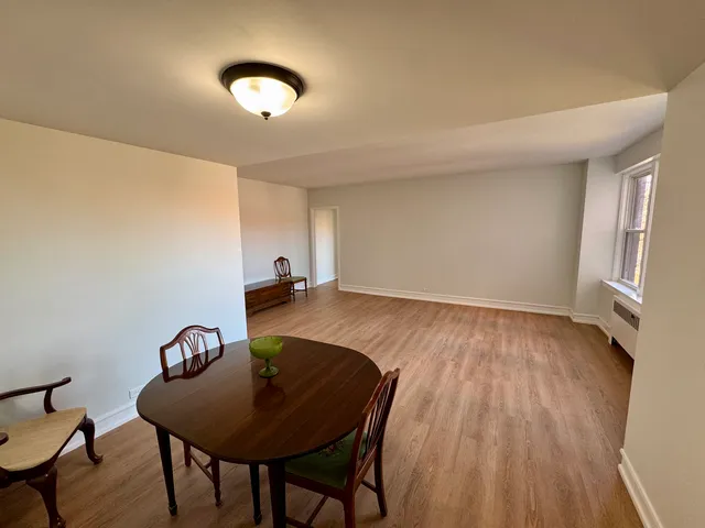 $185,000 | 1585 Ridge Avenue, Unit 301, Evanston, IL 60201