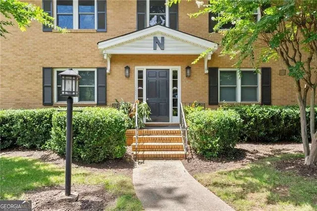 $1,795 | 3510 Roswell Drive Northeast, Unit N3, Atlanta, GA 30305