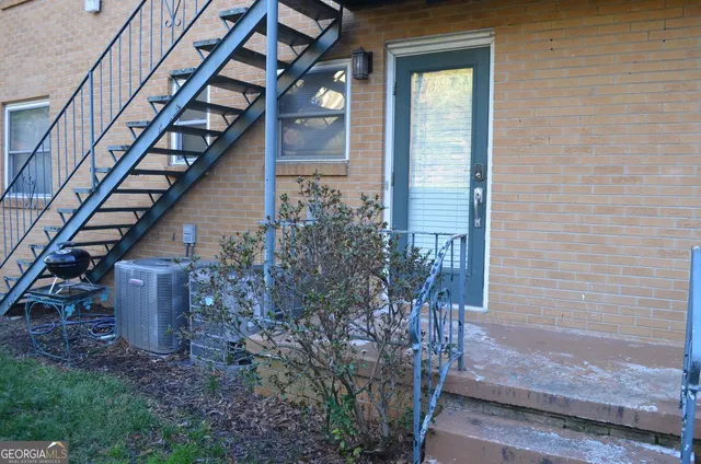 $1,795 | 3510 Roswell Drive Northeast, Unit N3, Atlanta, GA 30305