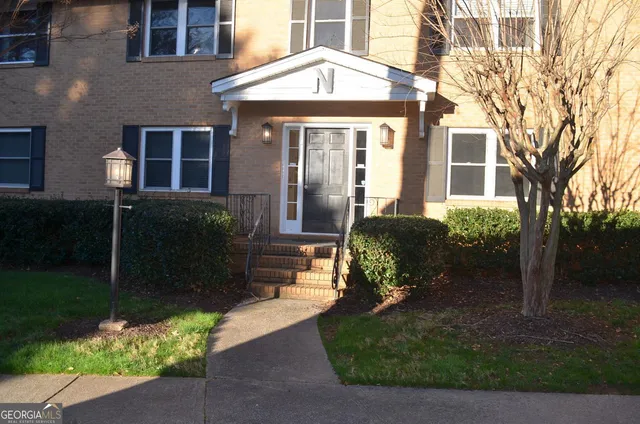 $1,795 | 3510 Roswell Drive Northeast, Unit N3, Atlanta, GA 30305