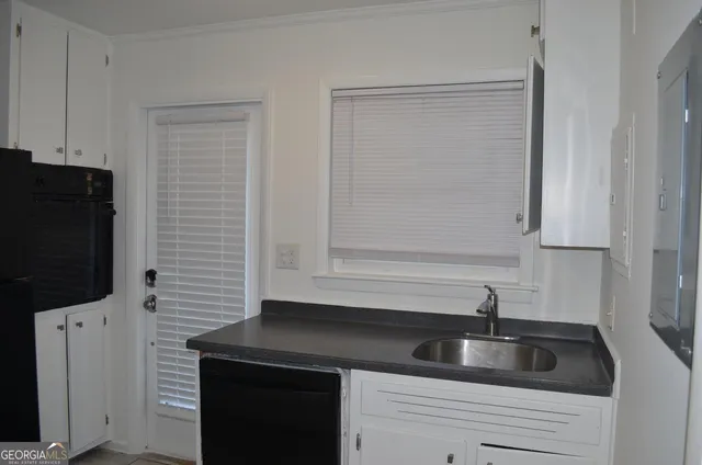 $1,795 | 3510 Roswell Drive Northeast, Unit N3, Atlanta, GA 30305