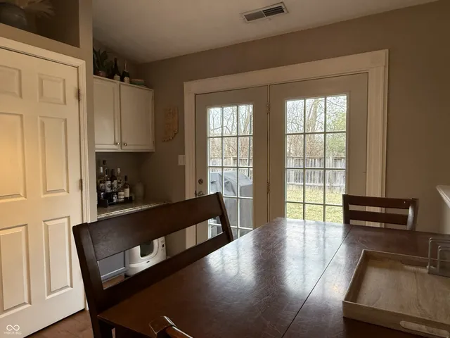 $1,890 | 12306 West Ridge Circle, Indianapolis, IN 46236