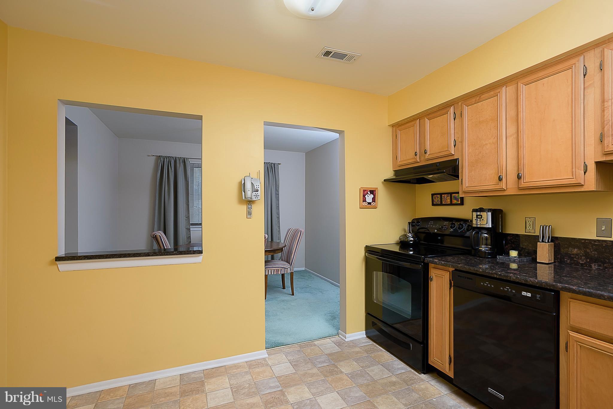 1001 Spring Gate Road, Unit 2B Baltimore, MD 21228 - Photo 11 of 27 Kitchen