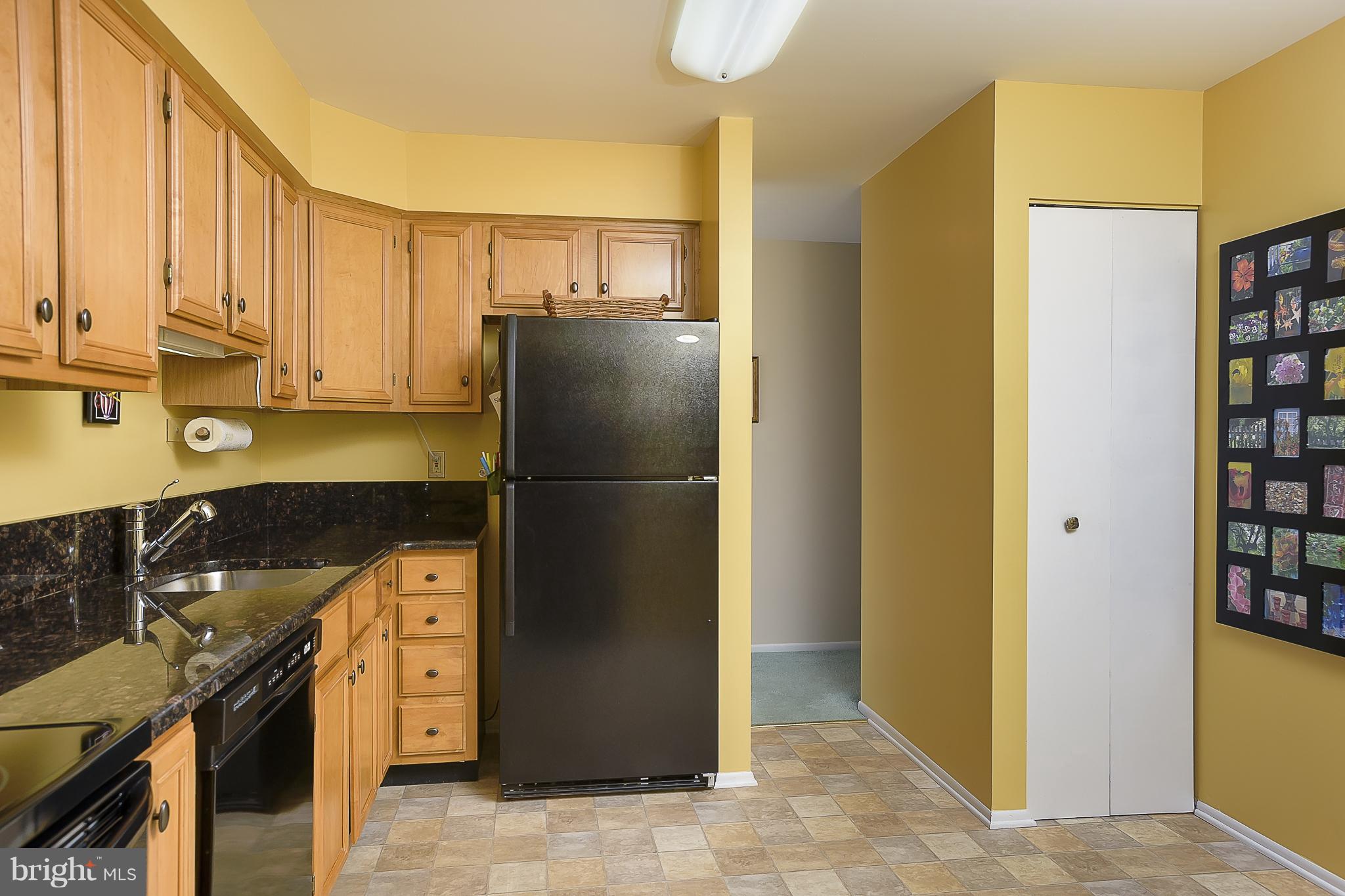 1001 Spring Gate Road, Unit 2B Baltimore, MD 21228 - Photo 10 of 27 Kitchen