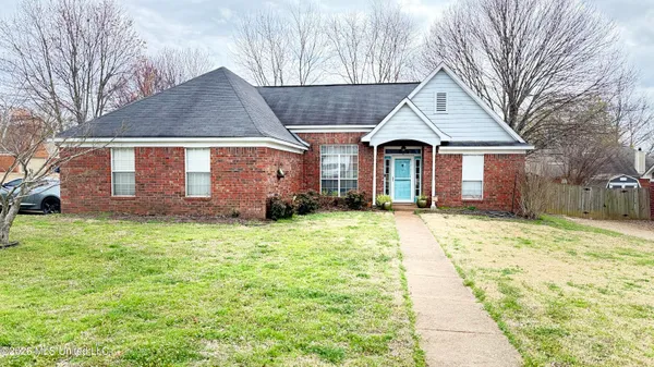 $285,000 | 9635 Geneva Loop East, Olive Branch, MS 38654