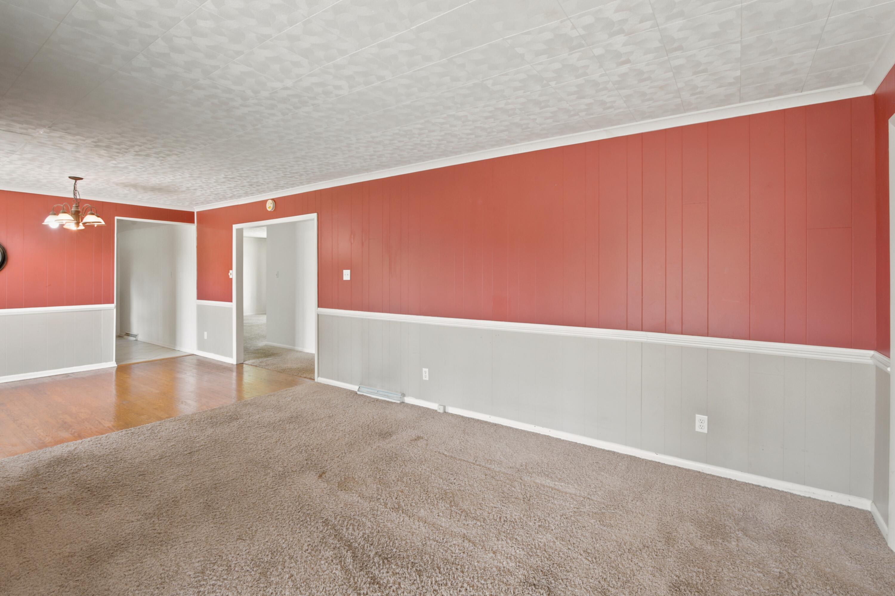 225 Nickell Heights Road Paducah, KY 42003 - Photo 8 of 30 Family Room