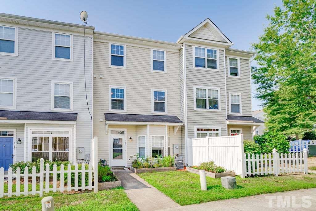 8620 Neuse Club Lane, Unit 103 Raleigh, NC 27616 - Photo 3 of 30 Gallery Image 3