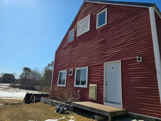 $2,195 | 352 Packers Falls Road, Unit BARN, Durham, NH 03824