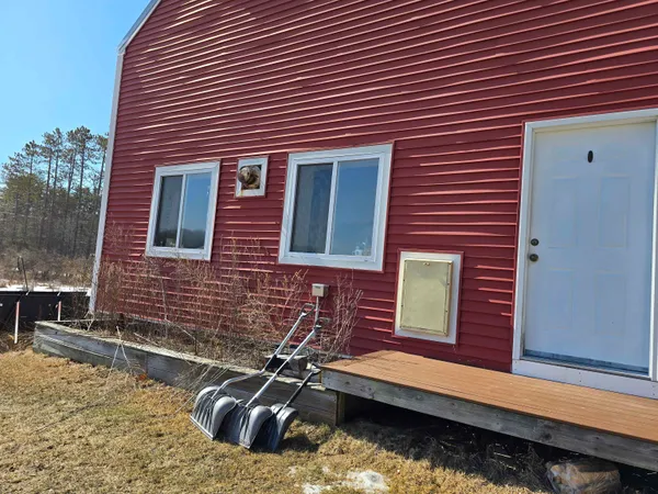 $2,195 | 352 Packers Falls Road, Unit BARN, Durham, NH 03824
