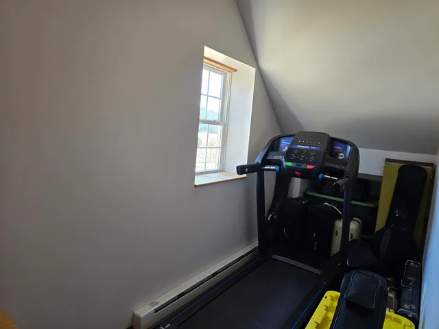 $2,195 | 352 Packers Falls Road, Unit BARN, Durham, NH 03824