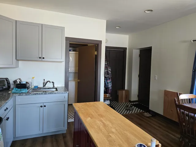 $2,195 | 352 Packers Falls Road, Unit BARN, Durham, NH 03824