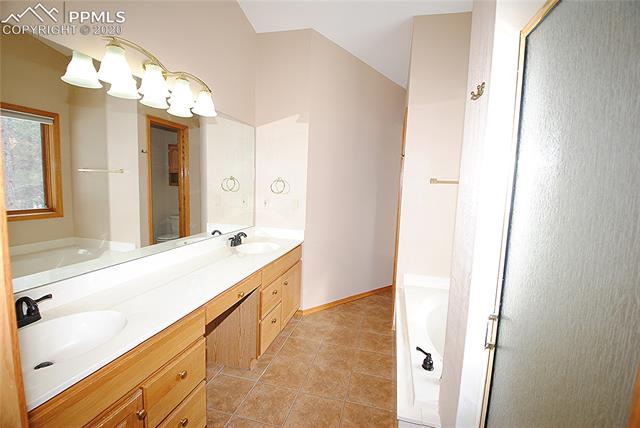 10820 Hungate Road Colorado Springs, CO 80908 - Photo 20 of 39