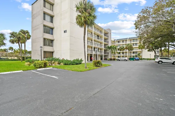 $4,500 | 1605 Highway 1, Unit M1404, Jupiter, FL 33477