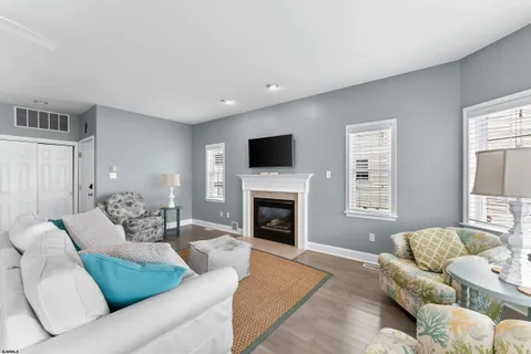 $889,900 | 3021 Simpson Avenue, Unit 1, Ocean City, NJ 08226