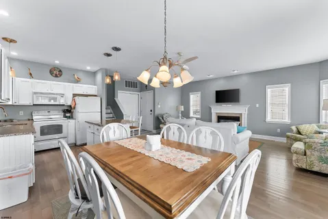 $889,900 | 3021 Simpson Avenue, Unit 1, Ocean City, NJ 08226