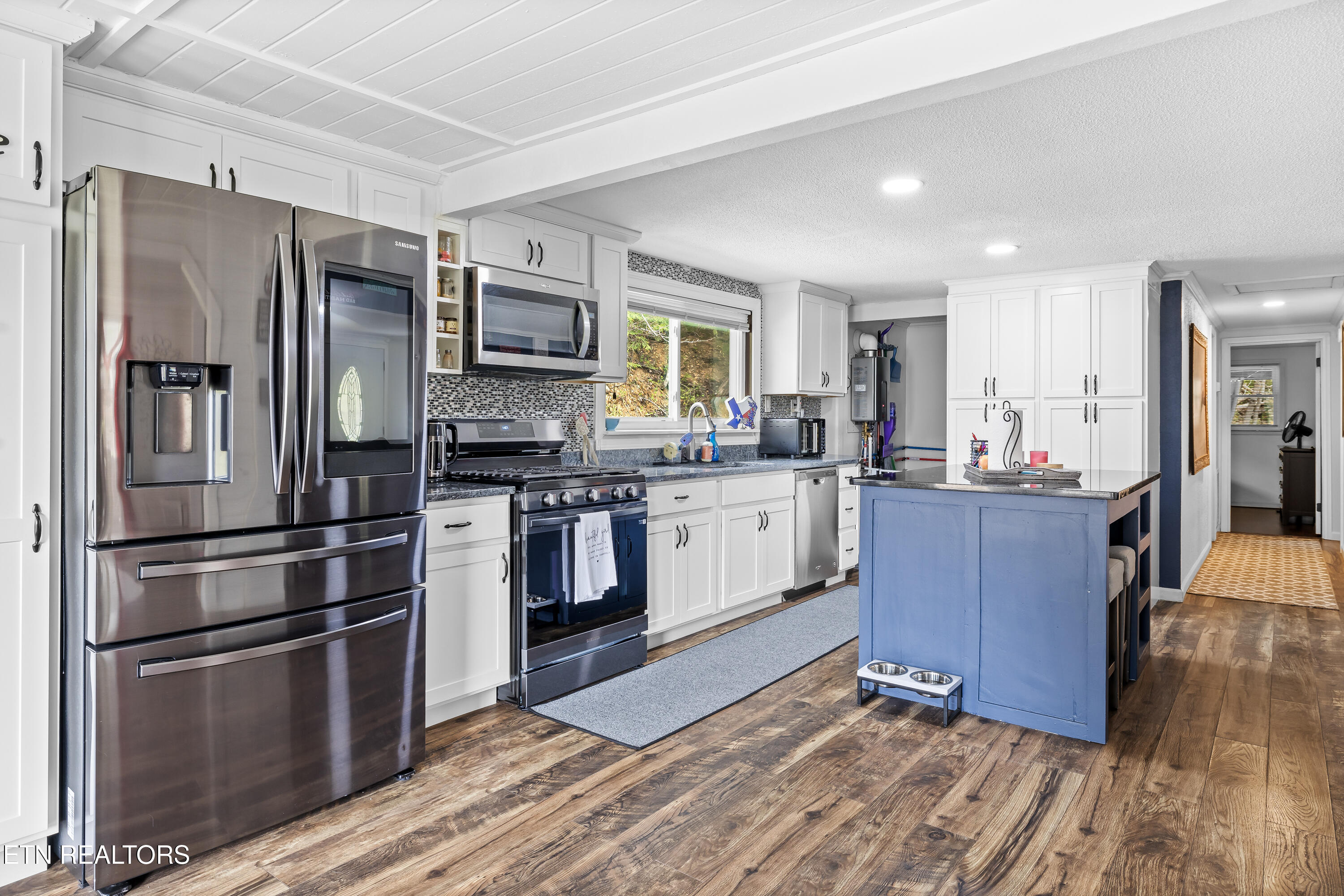 3881 Richardson Cove Road Sevierville, TN 37876 - Photo 4 of 43 3881RichardsonCoveRd-114