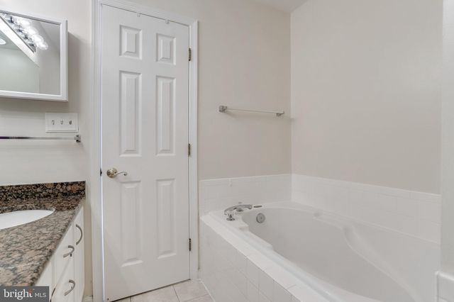 $610,000 | 2455 Fox Stream Lane, Herndon, VA 20171