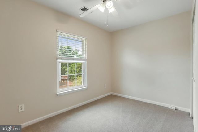 $610,000 | 2455 Fox Stream Lane, Herndon, VA 20171